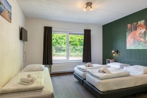 12 soverom, wi-fi (inkludert) og sengetøy