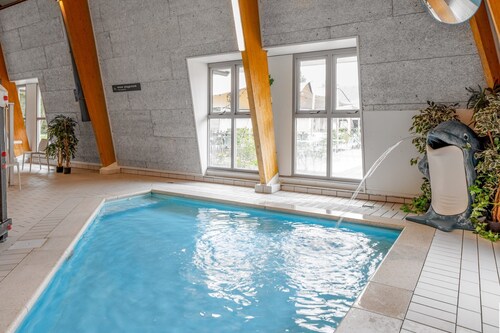 Chalet with Dishwasher near Nature Reserve