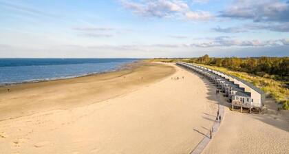 Modernisierte Villa in Strandnähe