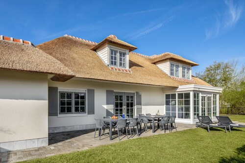 Villa in Domburg near North Sea Beach