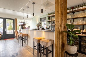 Bar (on property) - Bungalow in Veluwe near Harderwijk (Putten)