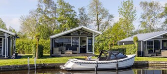 Modern chalet near Lake Sneek