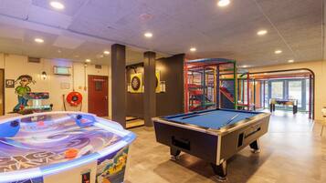 Spielezimmer