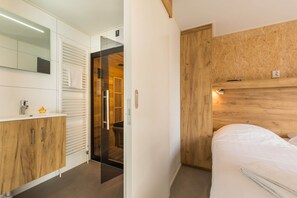 2 bedrooms, free WiFi