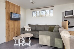 Smart TV - Modern Chalet Near Forest (Gasselternijveen)