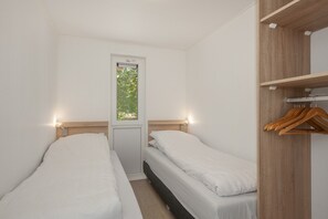 2 bedrooms, Internet