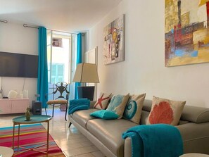 Smart TV - Spacious, comfortable 90 m2 T3 apartment in downtown Ajaccio (Ajaccio)