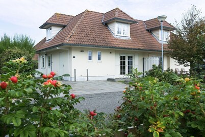 Villa in Domburg near North Sea Beach