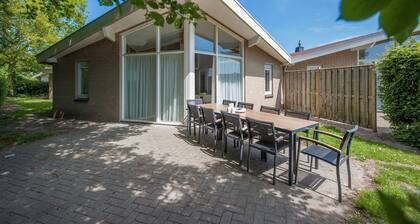 Bungalow near Dutch Beaches & Nature Trails