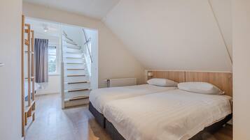 7 bedrooms, free WiFi