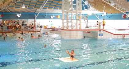 Spacious Farmhouse Near Beach