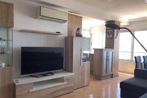 Smart TV - Belvilla by OYO Costa Hollandia (Algarrobo Costa)