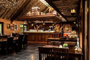 Bar (in der Unterkunft)