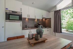Refrigerador, microondas, parrilla de estufa y lavavajillas 
