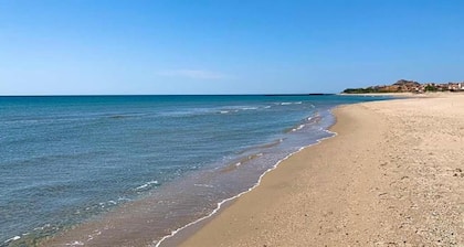 Apartment in Béziers near Mediterranean Beaches