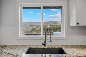 Interior - Black Bear Cabin - Fire pit - grill- view- pets-fireplace-king bed-wifi-gameroom (Berkeley Springs)