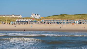 Una playa cerca