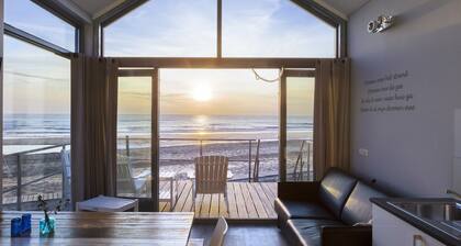 Beach House in Julianadorp with Sea Views