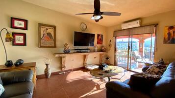 TV connectée, cheminée