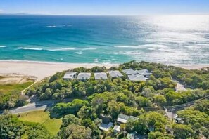 Beach - Waves 11 is a stunning 3 bed 2 bath spacious apartment (Point Lookout)