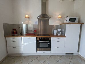 Fridge, microwave, dishwasher