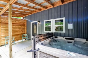 Bain à remous extérieur