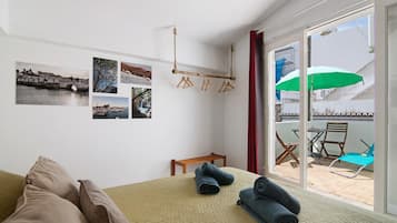 1 bedroom, iron/ironing board, free WiFi, bed sheets