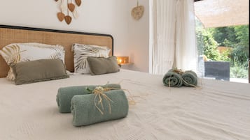 1 bedroom, iron/ironing board, free WiFi, bed sheets