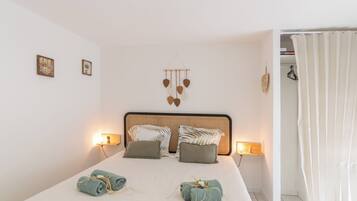 1 chambre, fer et planche Ă repasser, Wi-Fi gratuit, draps fournis