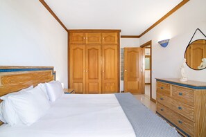 2 Schlafzimmer, Bügeleisen/Bügelbrett, kostenloses WLAN, Bettwäsche