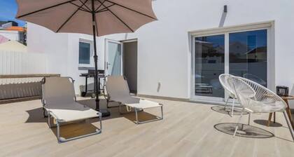 Villa 'Casa Da Madou' with Terrace & Wi-Fi