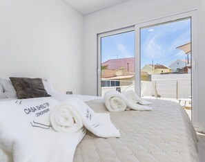 2 dormitorios, tabla de planchar con plancha, wifi gratis y ropa de cama