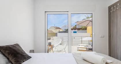 Villa 'Casa Da Madou' with Terrace & Wi-Fi