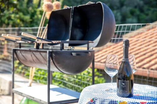 Holiday Home 'Casa Sonia' with Mountain View, Private Terrace and Wi-Fi