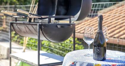 Holiday Home 'Casa Sonia' with Mountain View, Private Terrace and Wi-Fi