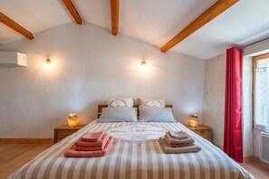 1 Schlafzimmer, Schreibtisch, Bügeleisen/Bügelbrett, kostenloses WLAN