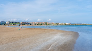 Platja a a prop
