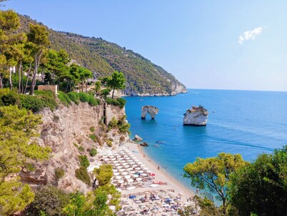 Villa 'Meridiana Case Al Mare' with Sea View, Private Terrace and Air Conditioning