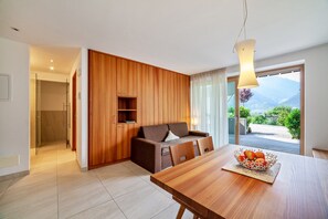 Interior - Apartment "Langstein Golden" with Mountain Views, Shared Terrace and Wi-Fi (Coldrano)