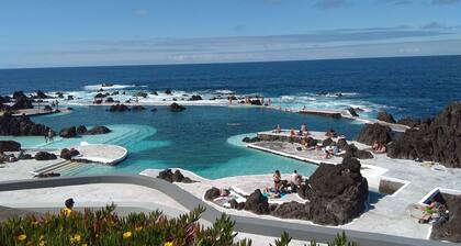 Holiday Home 'Casa Da Ribeira Da Janela' with Sea View, Wi-Fi and Air Conditioning