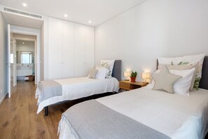 2 slaapkamers, een strijkplank/strijkijzer, gratis wifi, beddengoed