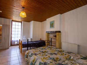 1 bedroom, free WiFi