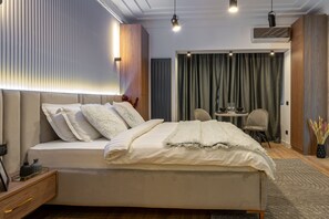 1 bedroom, iron/ironing board, free WiFi, bed sheets - Stunning Location : Amazing View on Victoriei Avenue (Bucharest)