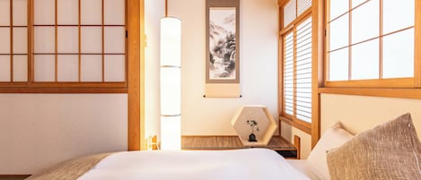 Classic House | 2 bedrooms, iron/ironing board, free WiFi, bed sheets