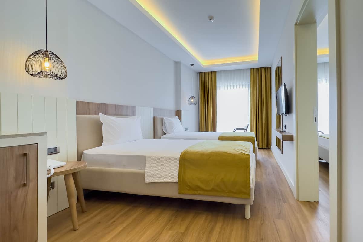 Premium bedding, minibar, in-room safe, soundproofing