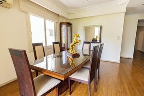 In-room dining - Hibiscus Haven Suite  (Cairo)