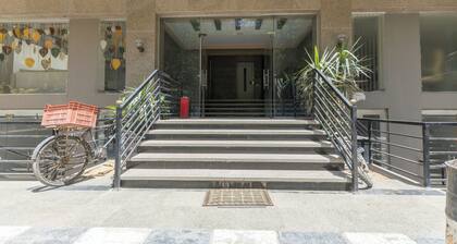 Hibiscus Haven Suite