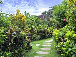 Interior entrance - Entire 4-Pavilion Villa For 12-Plus Pax - Ambary Ubud (Ubud)