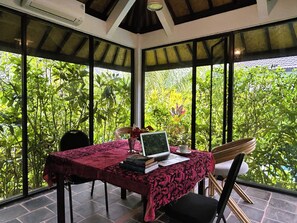 Living area - Entire 4-Pavilion Villa For 12-Plus Pax - Ambary Ubud (Ubud)