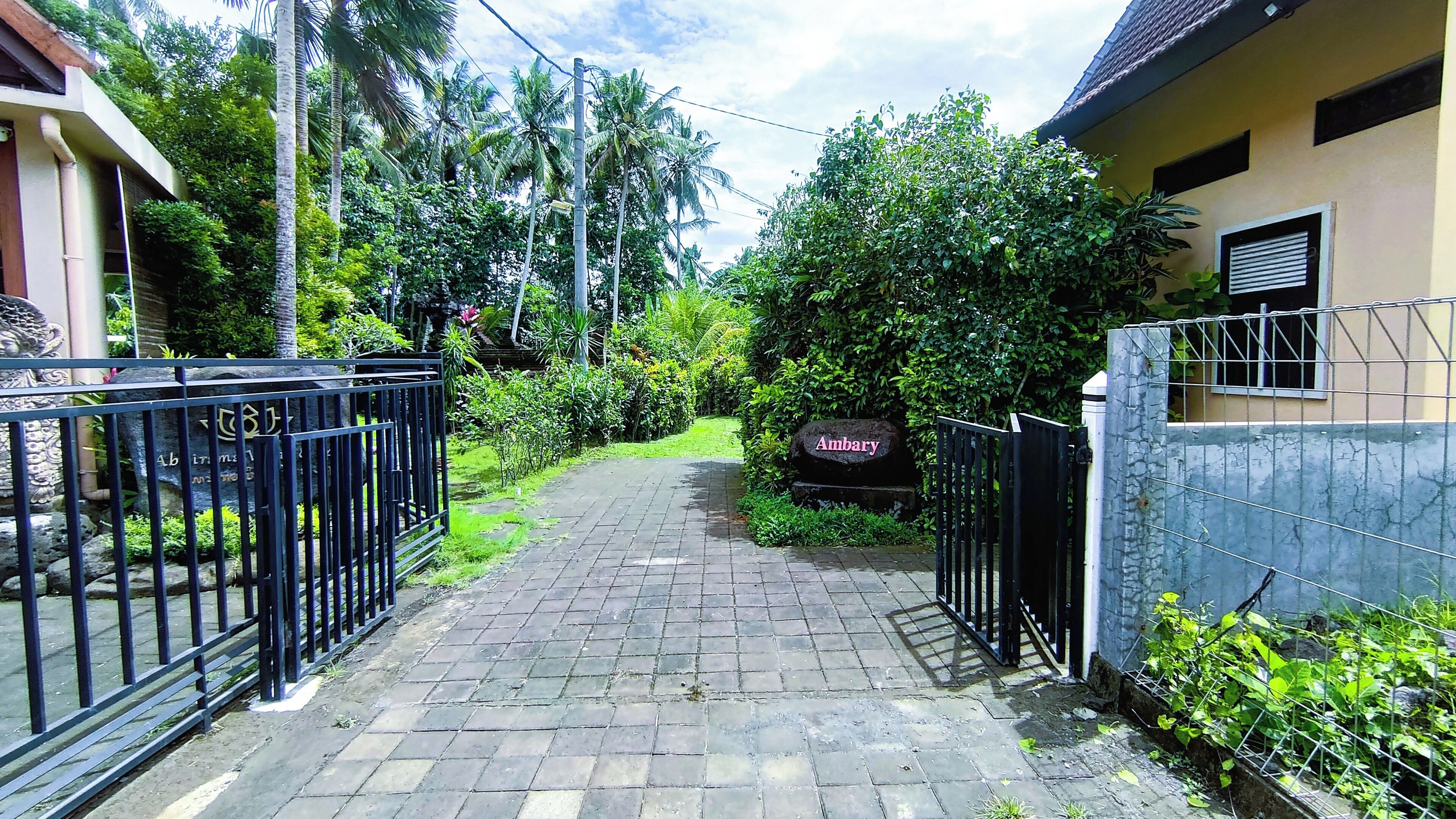 Photo - Entire 4-Pavilion Villa For 12-Plus Pax - Ambary Ubud